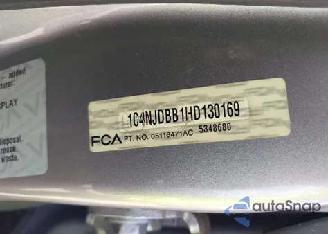 2017 Jeep Compass Sport Se 4X4 z USA, uszkodzony, nr VIN 1C4NJDBB1HD130169